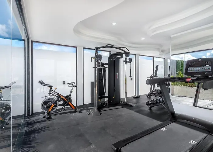 Modern & Cozy With Rooftop Pool & Gym Apartment
