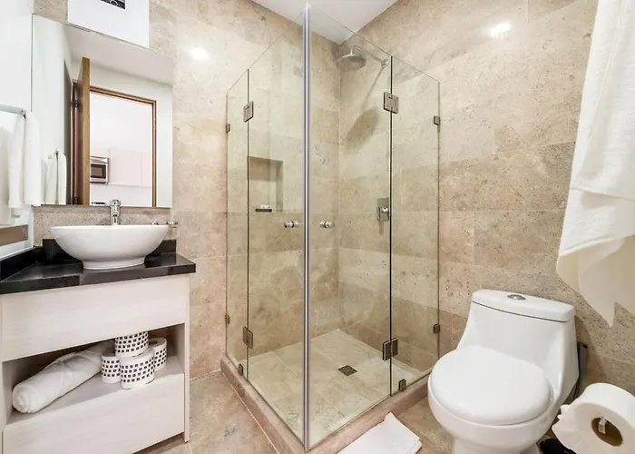 Modern & Cozy With Rooftop Pool & Gym Apartment Playa del Carmen